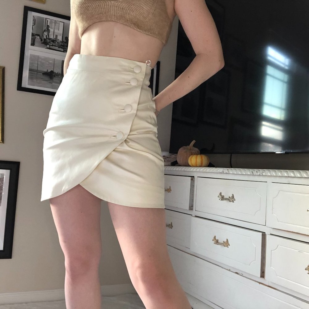 white tulip mini skirt by materiel waxed cotton